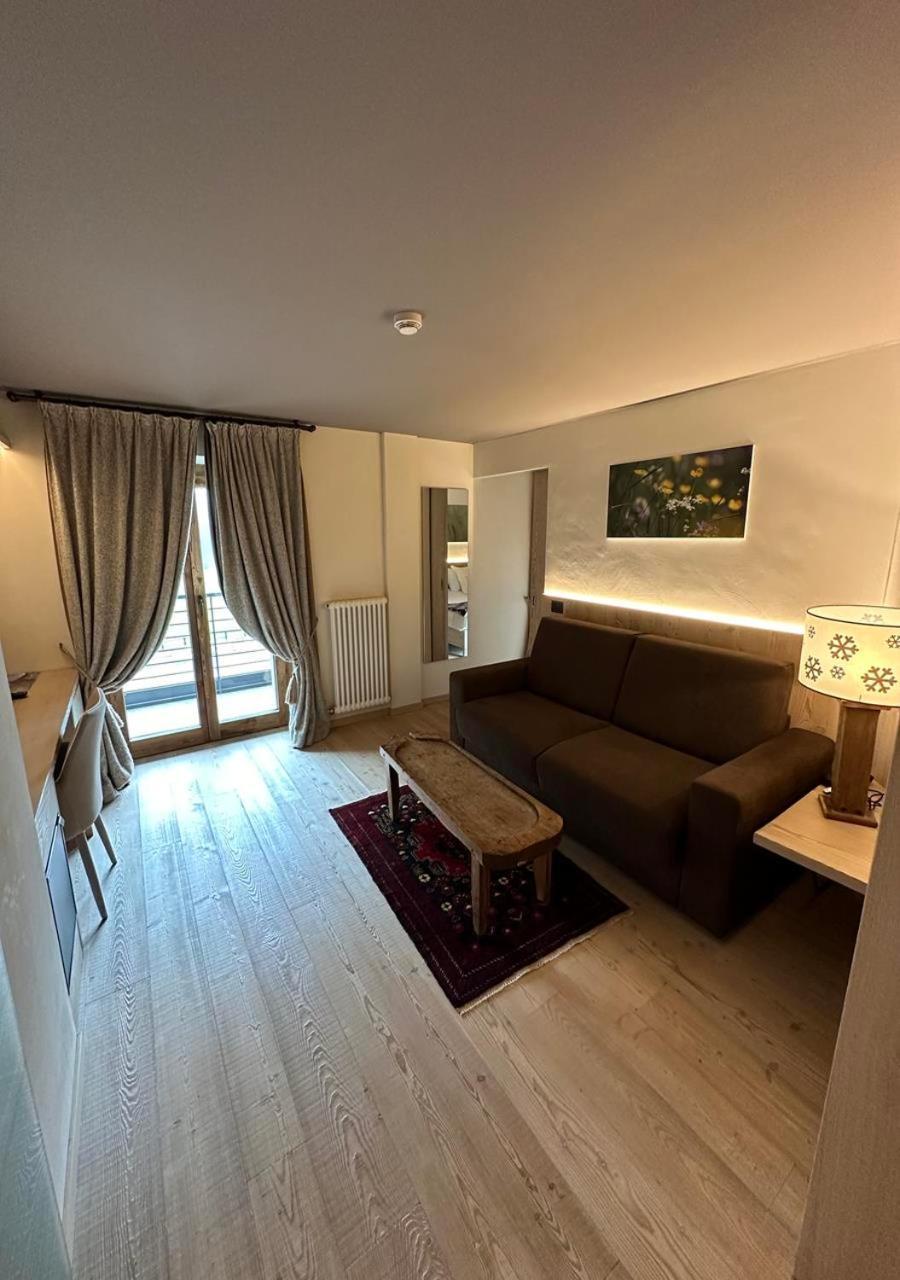 La Madonnina Del Gran Paradiso Wellness Hotel Cogne Ngoại thất bức ảnh