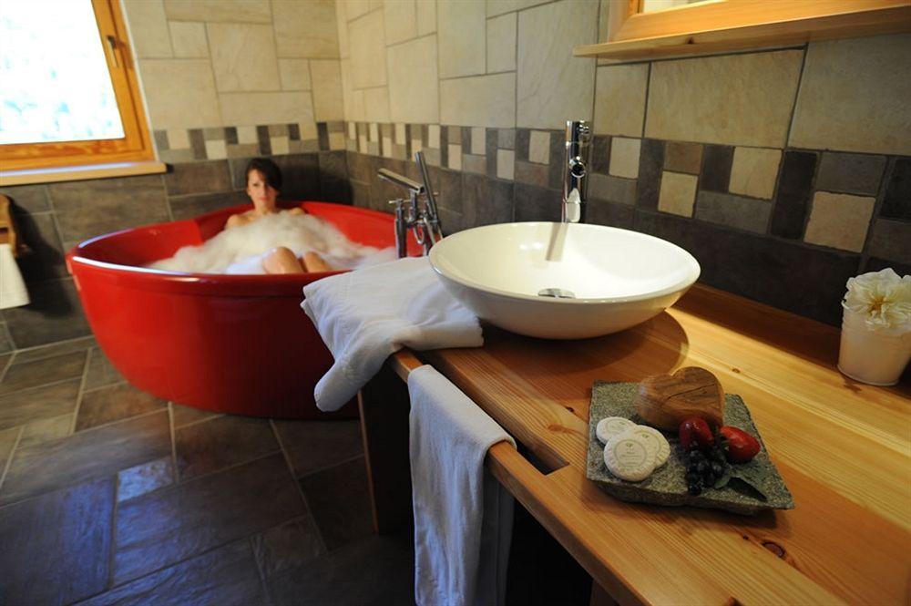 La Madonnina Del Gran Paradiso Wellness Hotel Cogne Ngoại thất bức ảnh