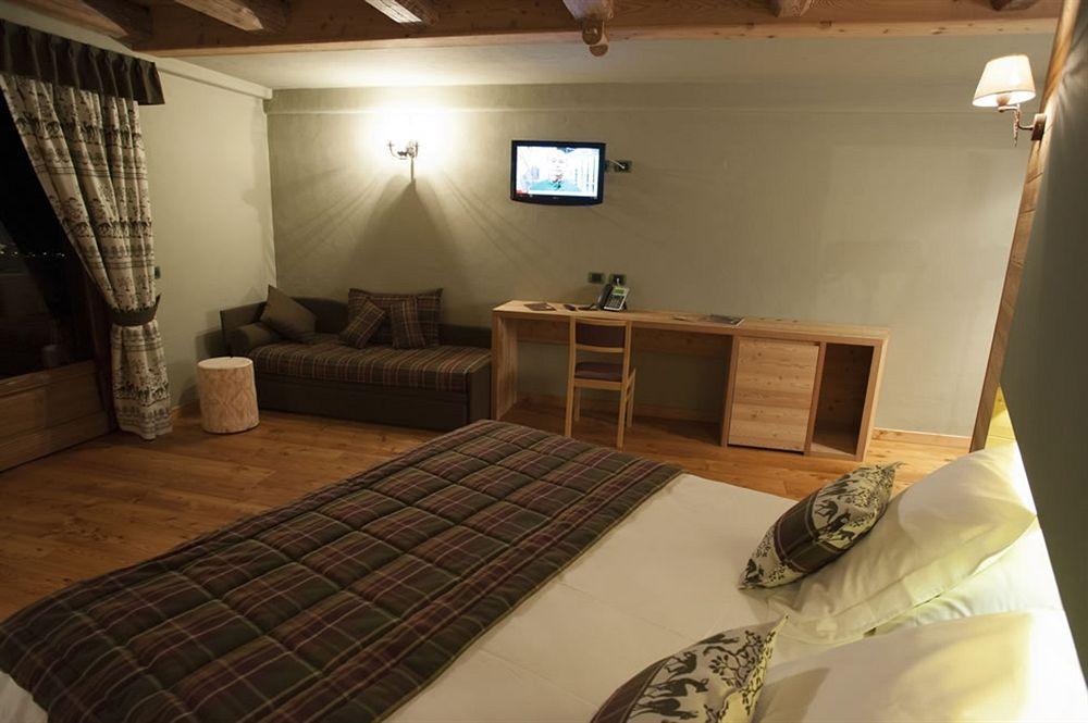La Madonnina Del Gran Paradiso Wellness Hotel Cogne Ngoại thất bức ảnh